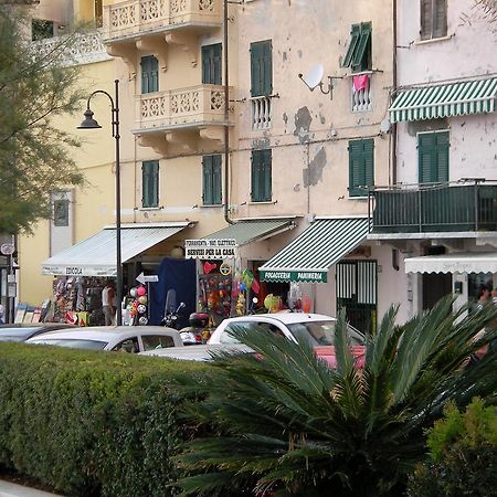 فيلا Casa Flora سان تيرينزو الغرفة الصورة